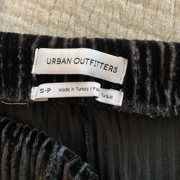 Urban Outfitters Velvet Flared Pants - Picture 3 of 3